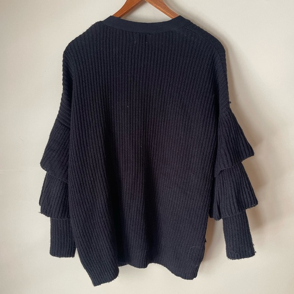 O & O Black Ruffle Sleeve Cardigan Size Medium - Picture 3 of 8
